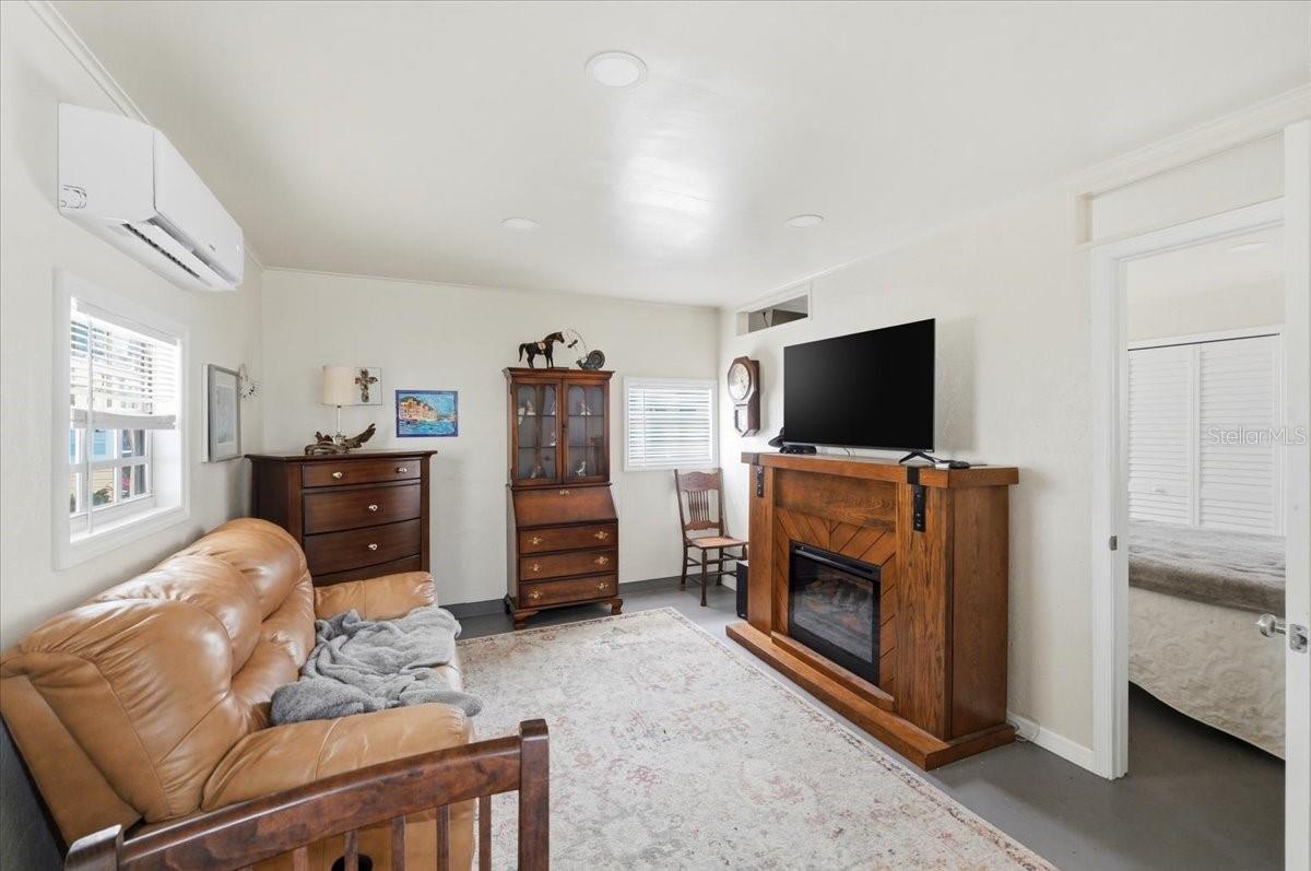 NO SUBDIVISION - Residential