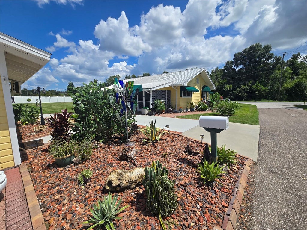 Photo of 4225 Old Kathleen Road, Lakeland, FL 33810 (MLS # TB8497071)