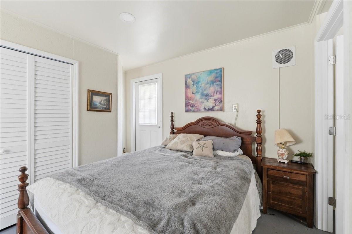 NO SUBDIVISION - Residential