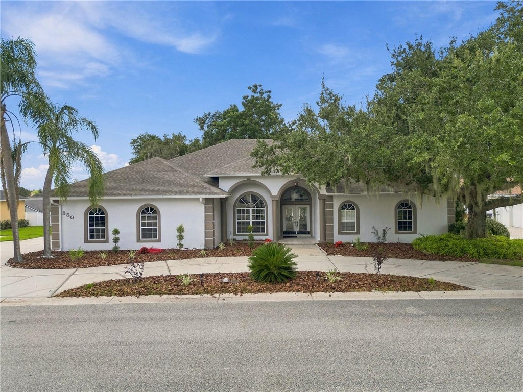 Photo of 850 Hanover Way, Lakeland, FL 33813 (MLS # L4965087)