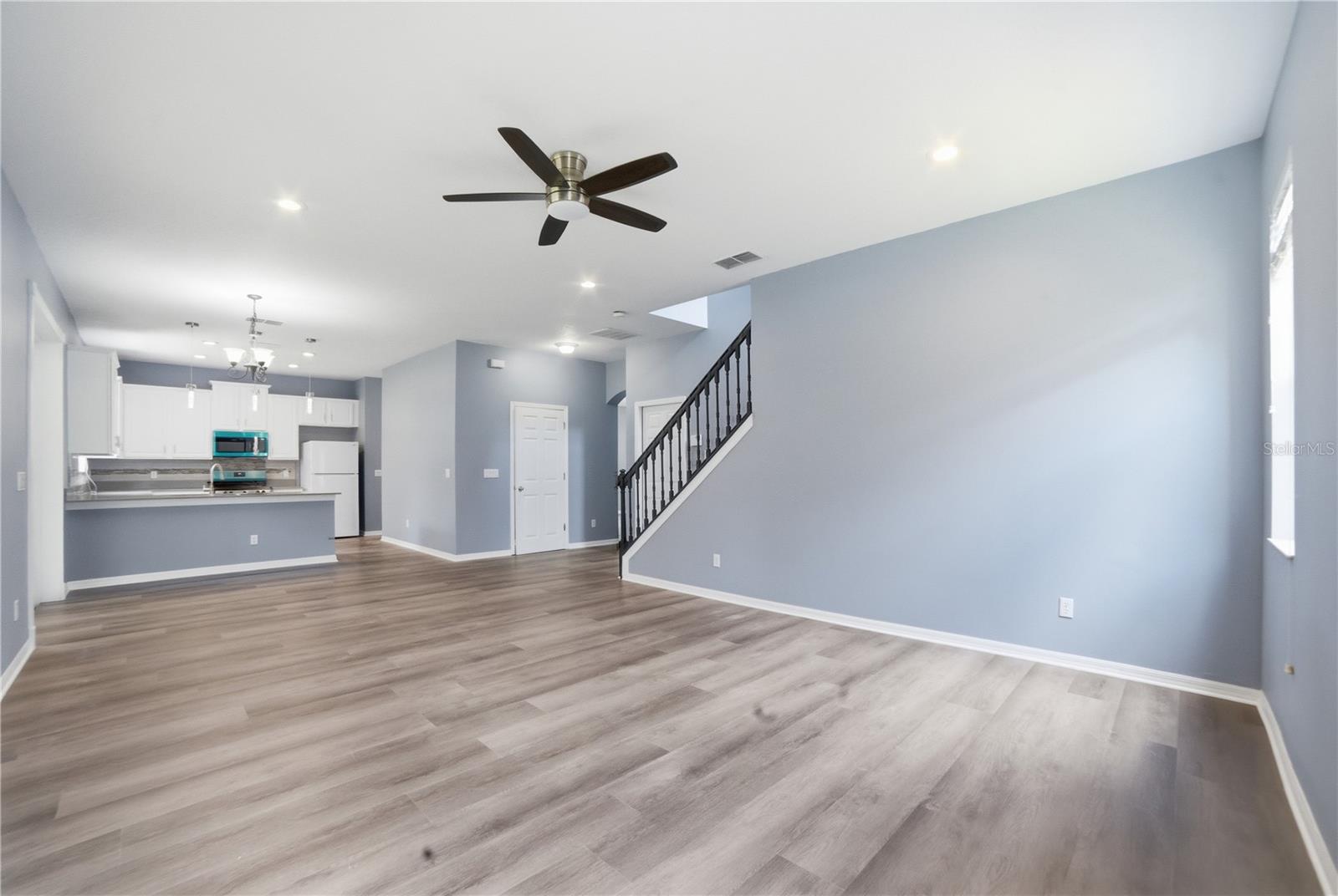 SPRING CREEK - Residential