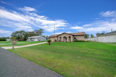 Tiny photo for 4870 SW 147th Loop, Ocala, FL 34473 (MLS # OM733178)
