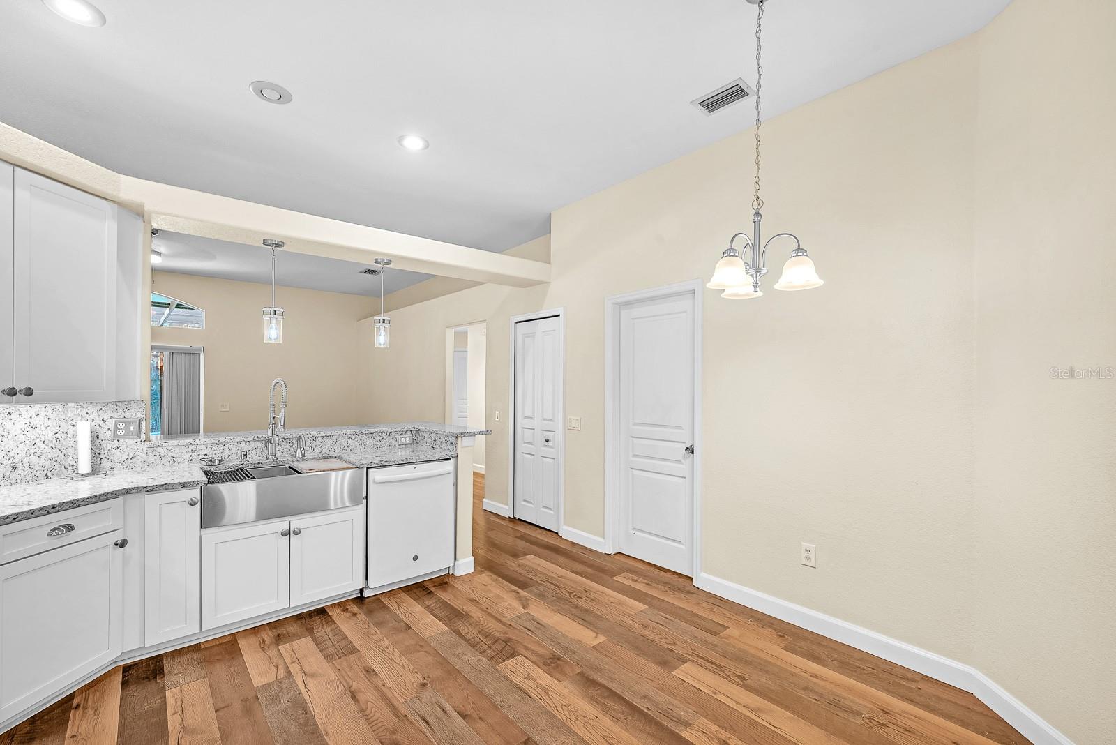 BLOOMINGDALE SEC P Q - Residential