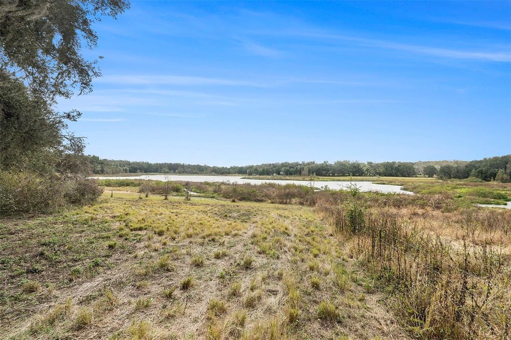 Photo of 0 19-24-21-0000-00600-0010, Dade City, FL 33526 (MLS # TB8433047)