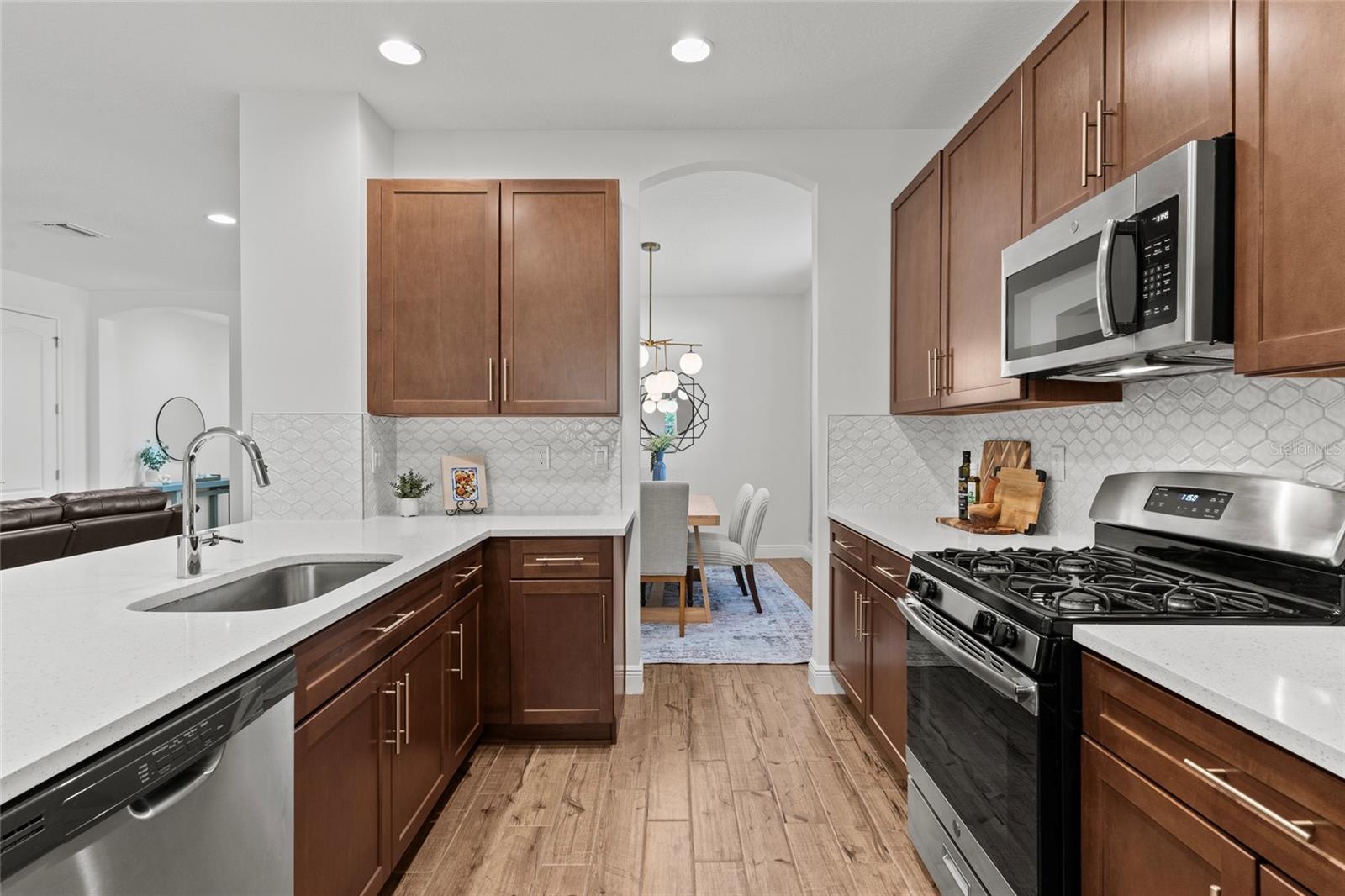 LAKESHORE RANCH PH I - Residential