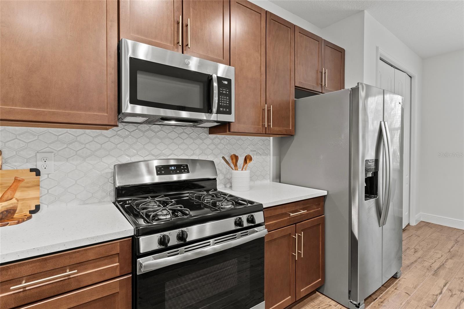 LAKESHORE RANCH PH I - Residential