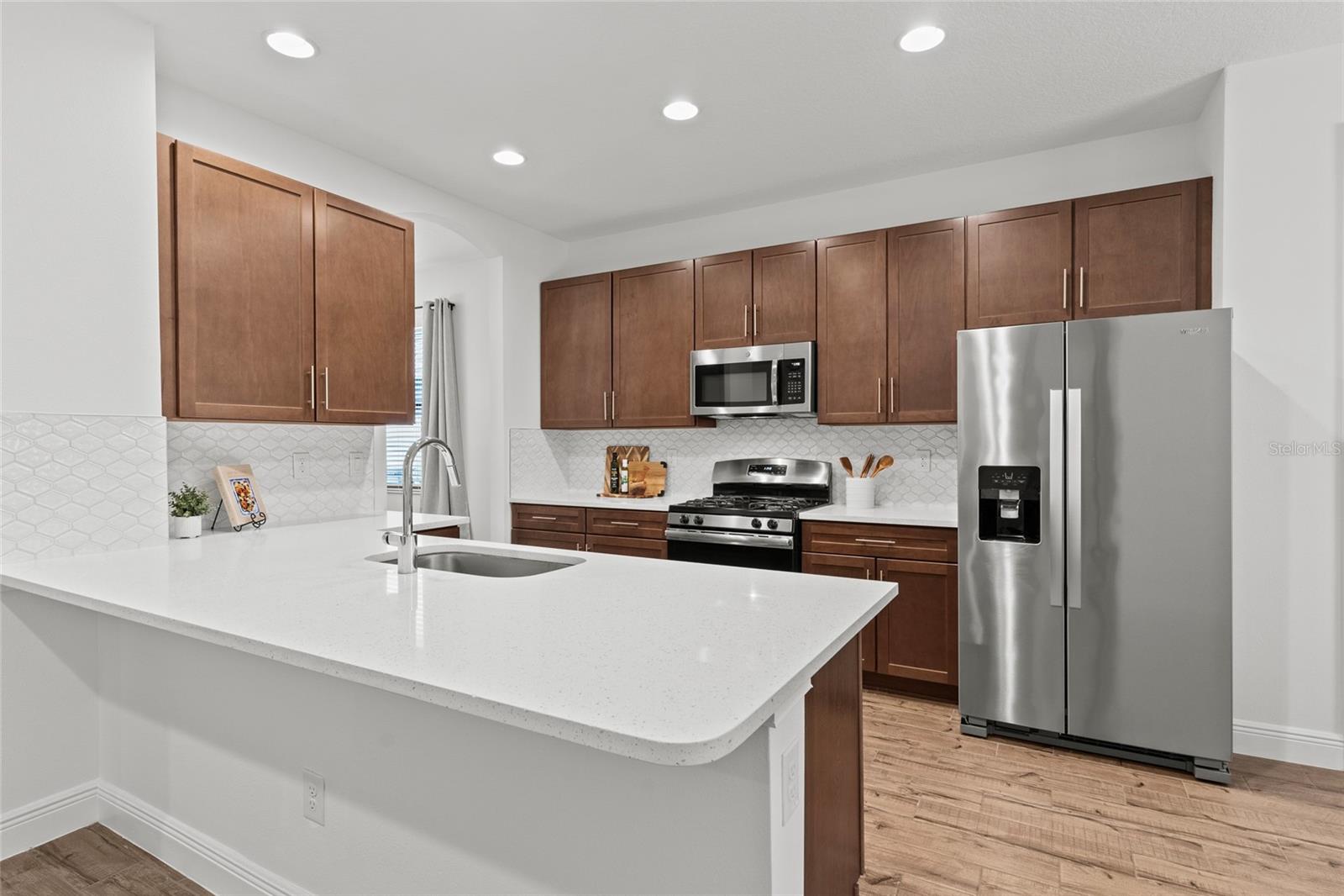 LAKESHORE RANCH PH I - Residential