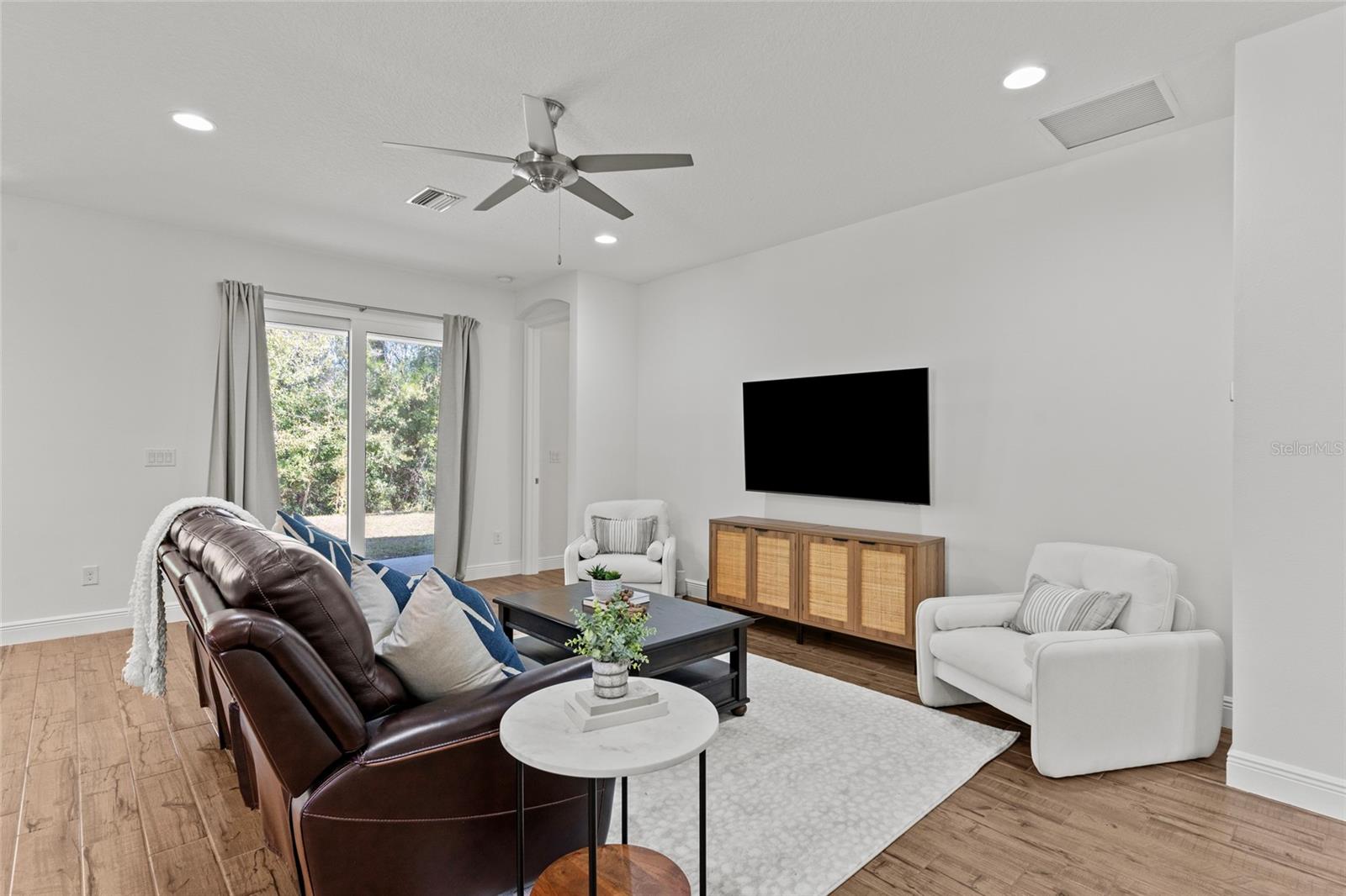 LAKESHORE RANCH PH I - Residential