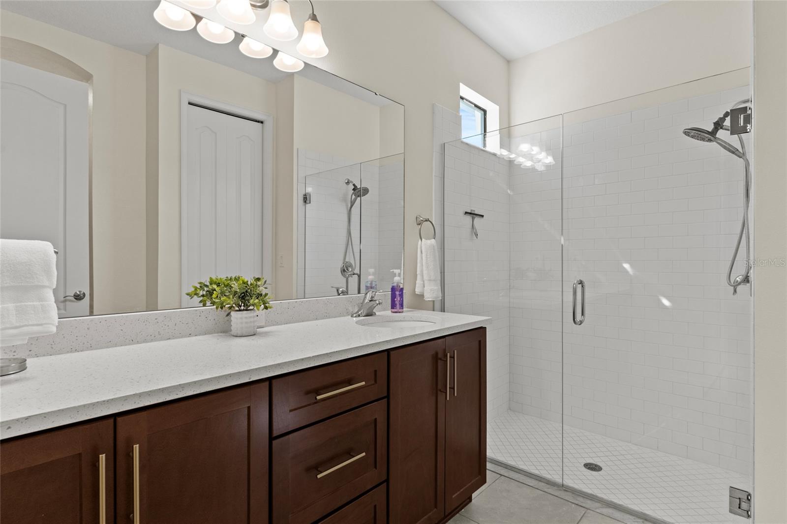 LAKESHORE RANCH PH I - Residential