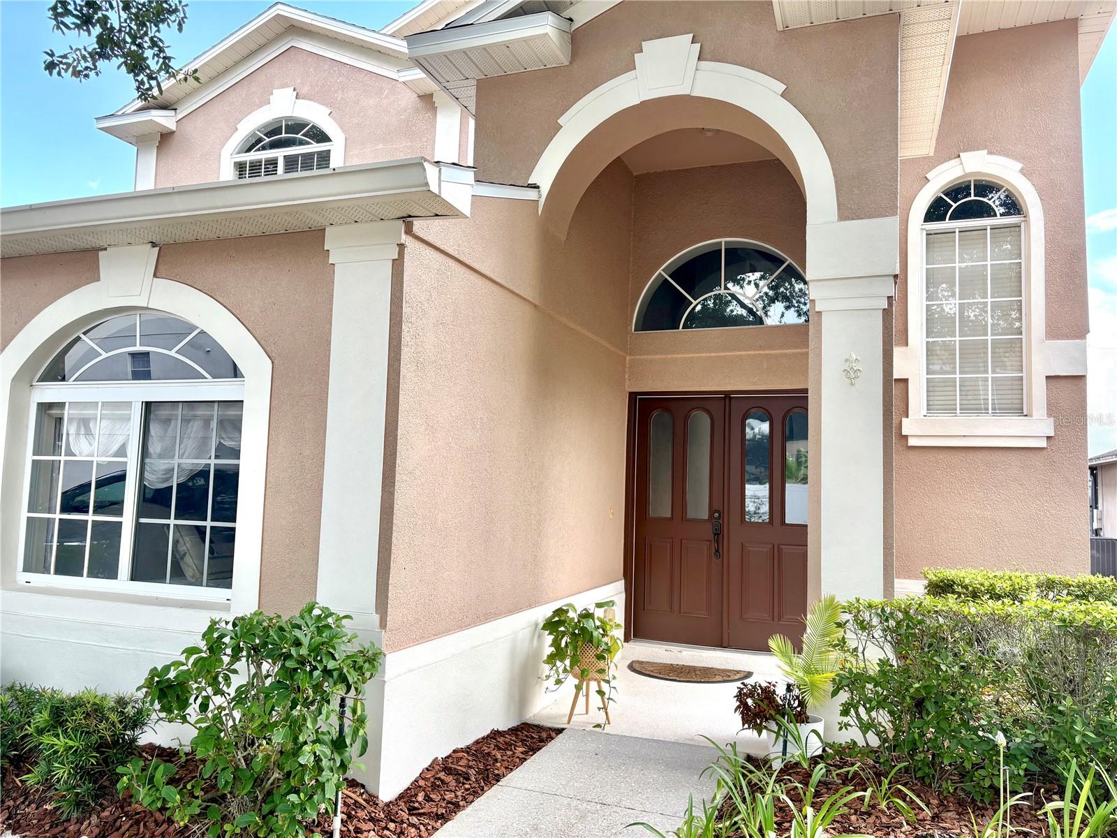 526 HENLEY CIRCLE