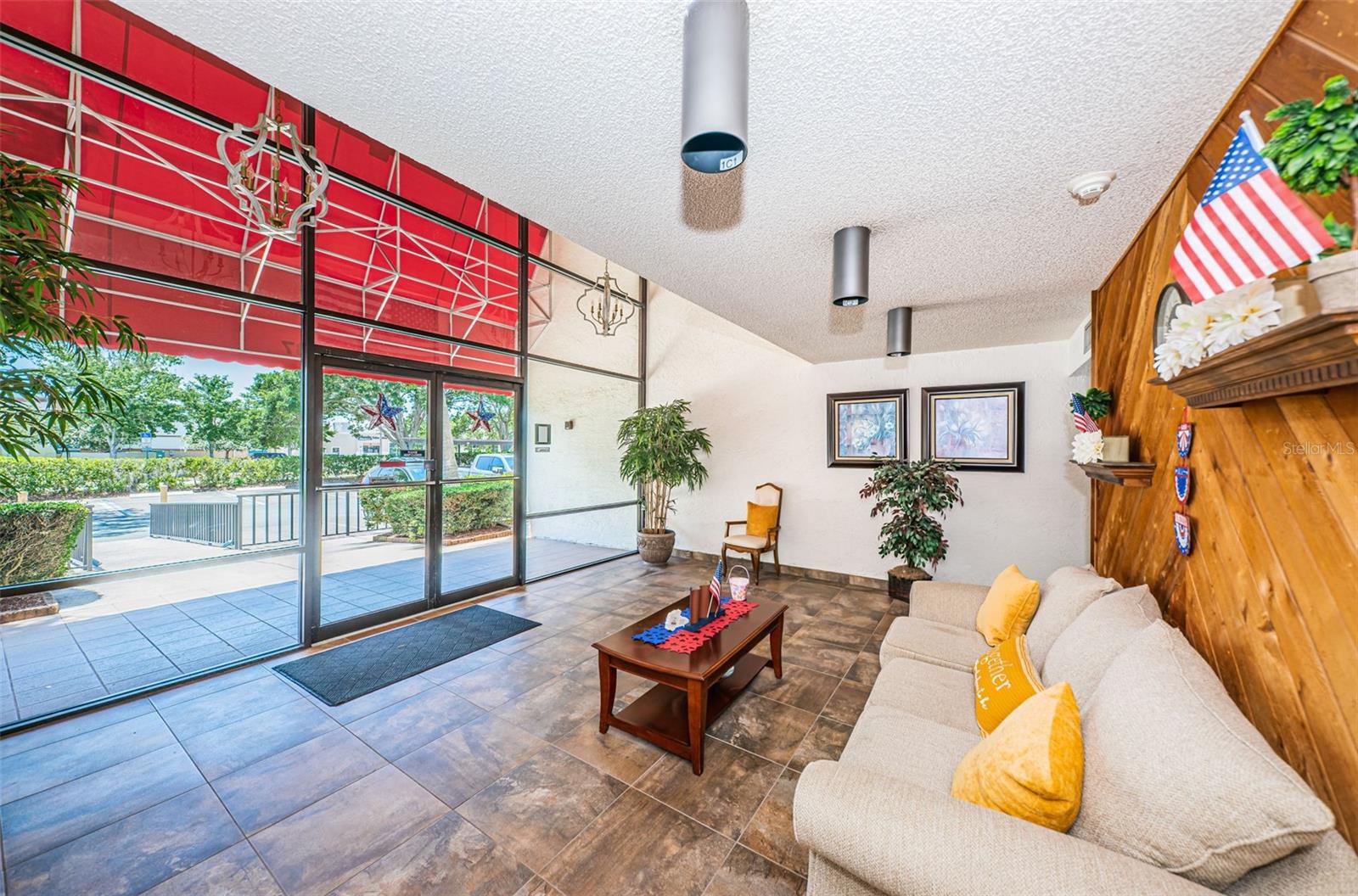 INVERNESS CONDO III PHASE I UNIT 6019 - Residential