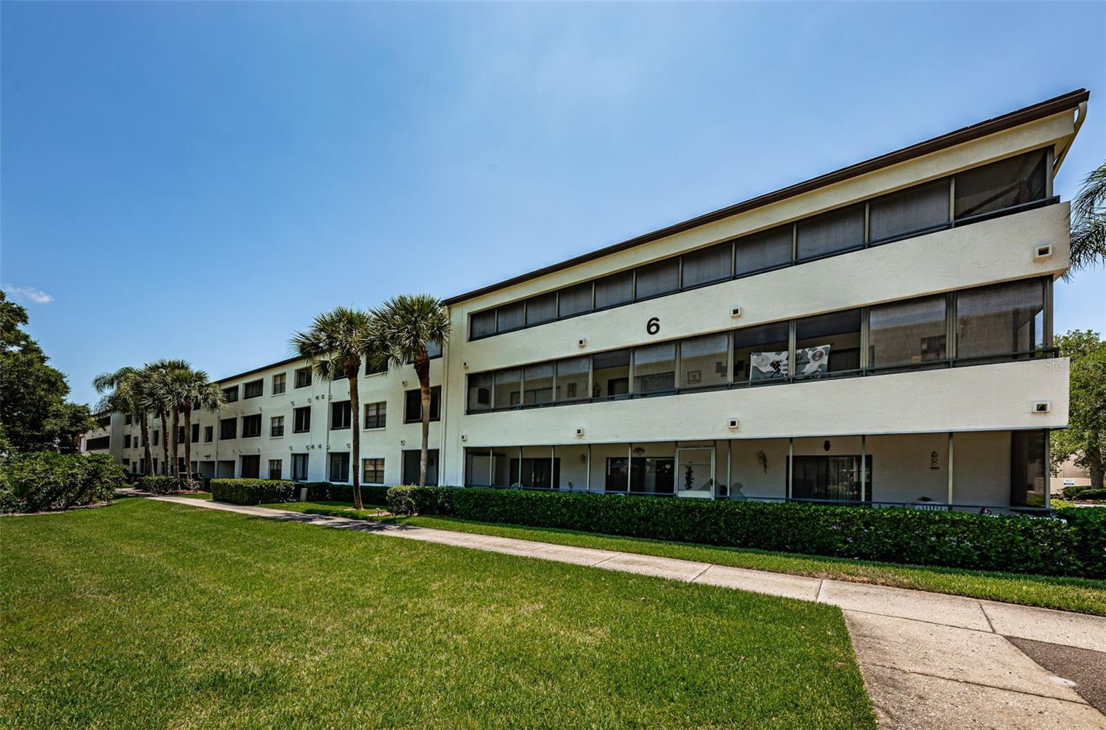 INVERNESS CONDO III PHASE I UNIT 6019 - Residential