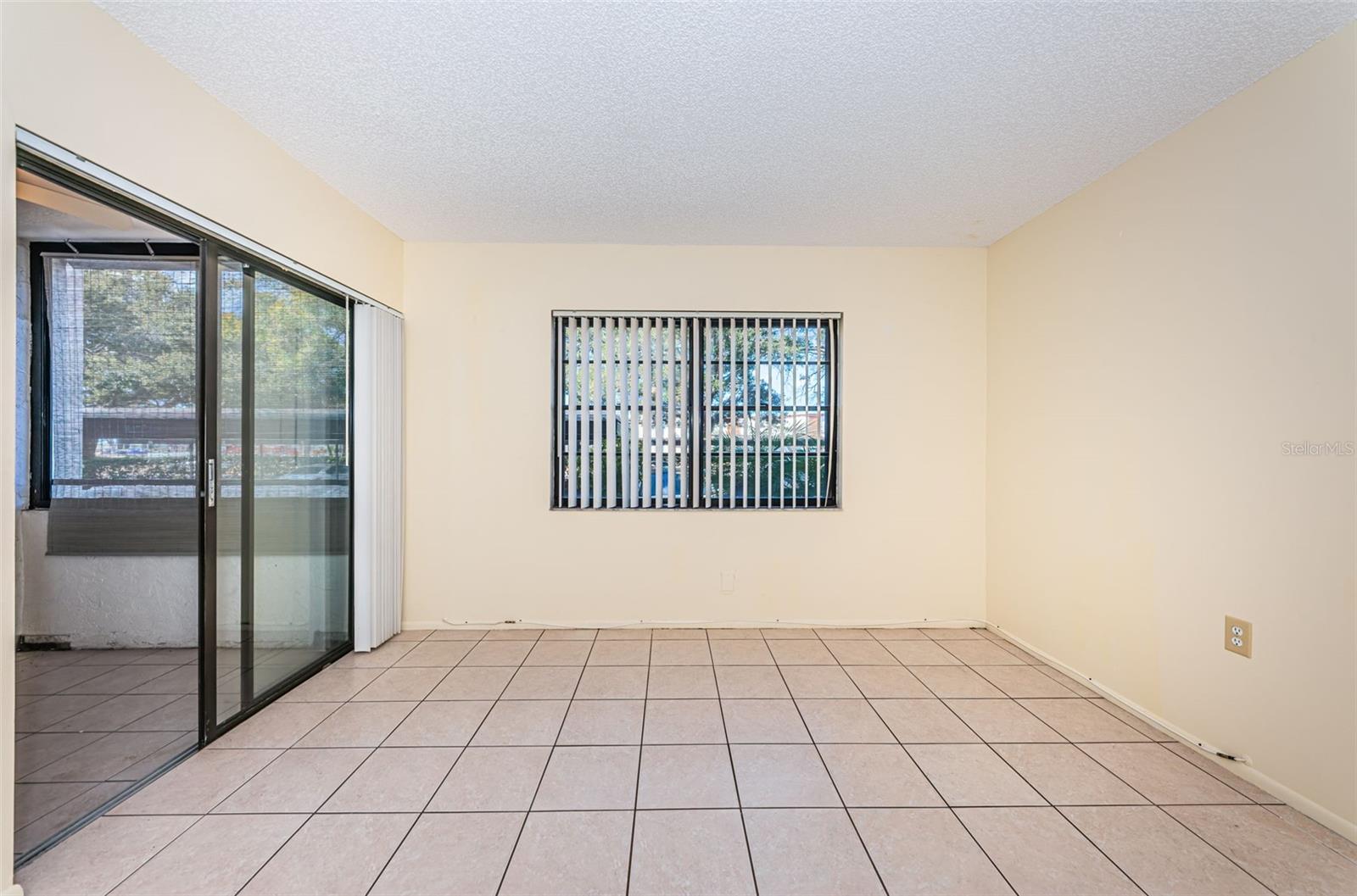 INVERNESS CONDO III PHASE I UNIT 6019 - Residential