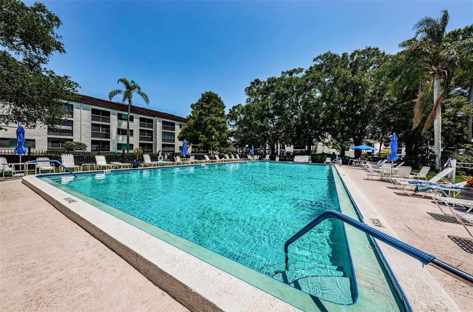 INVERNESS CONDO III PHASE I UNIT 6019 - Residential