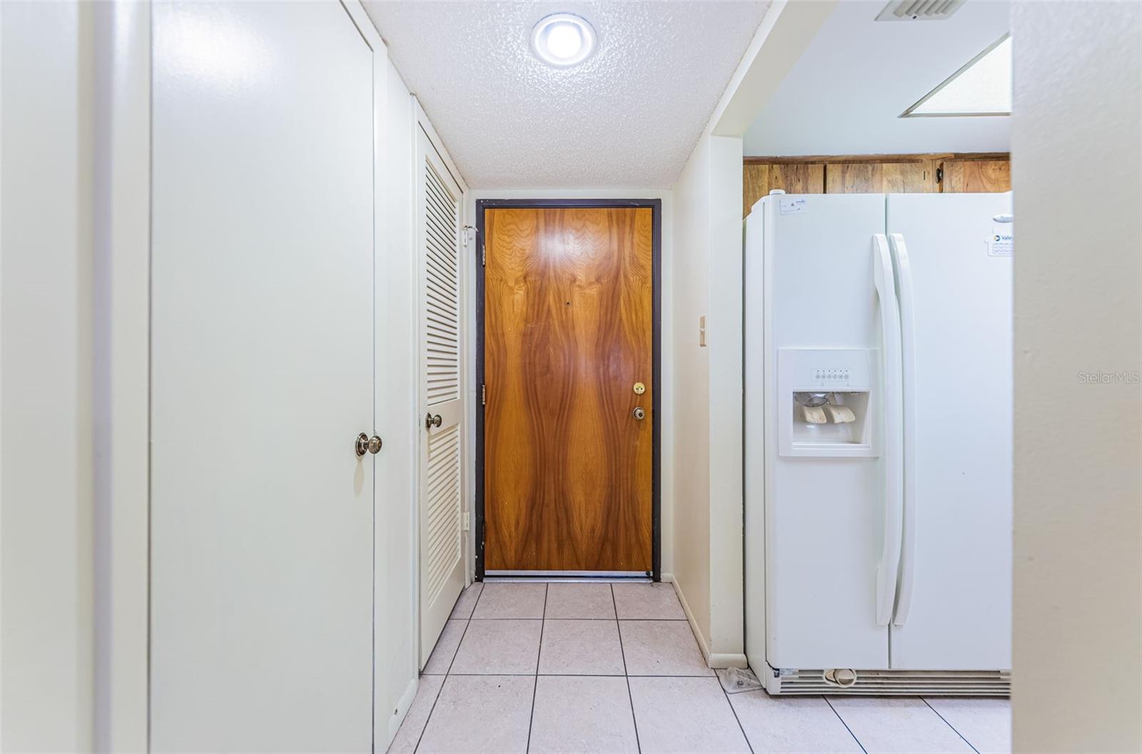 INVERNESS CONDO III PHASE I UNIT 6019 - Residential