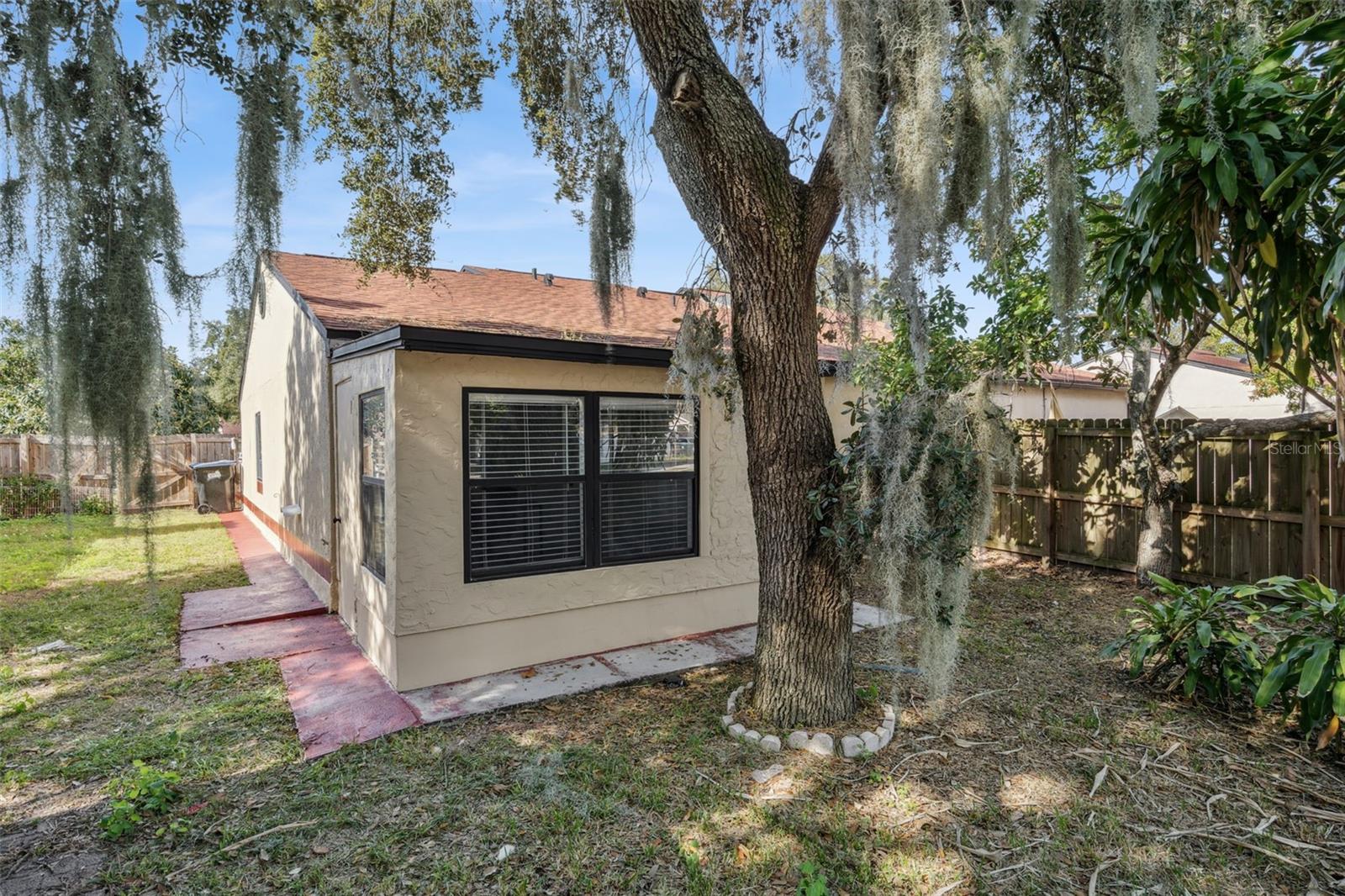 FLORIDA VILLAS - Residential