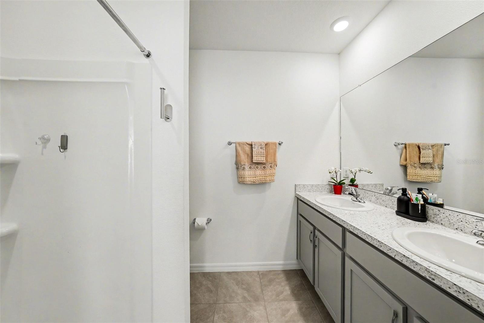 AVALON PARK WEST-NORTH PH 2 4 5 - Residential