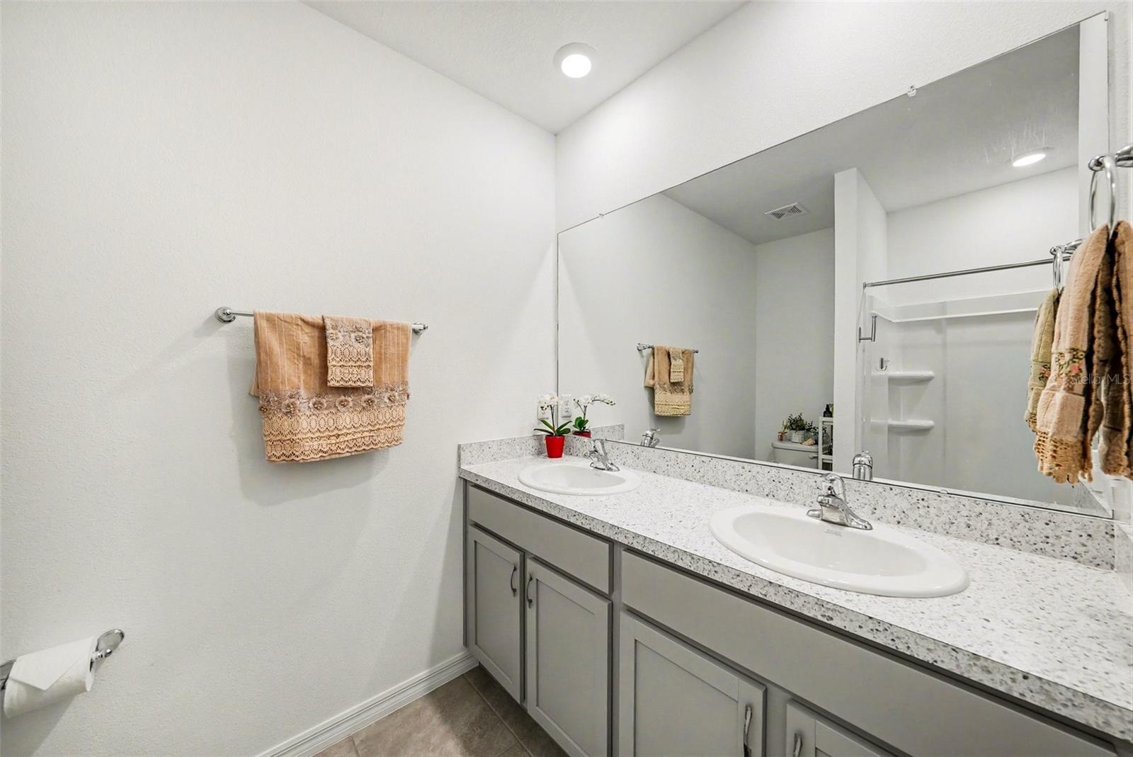 AVALON PARK WEST-NORTH PH 2 4 5 - Residential