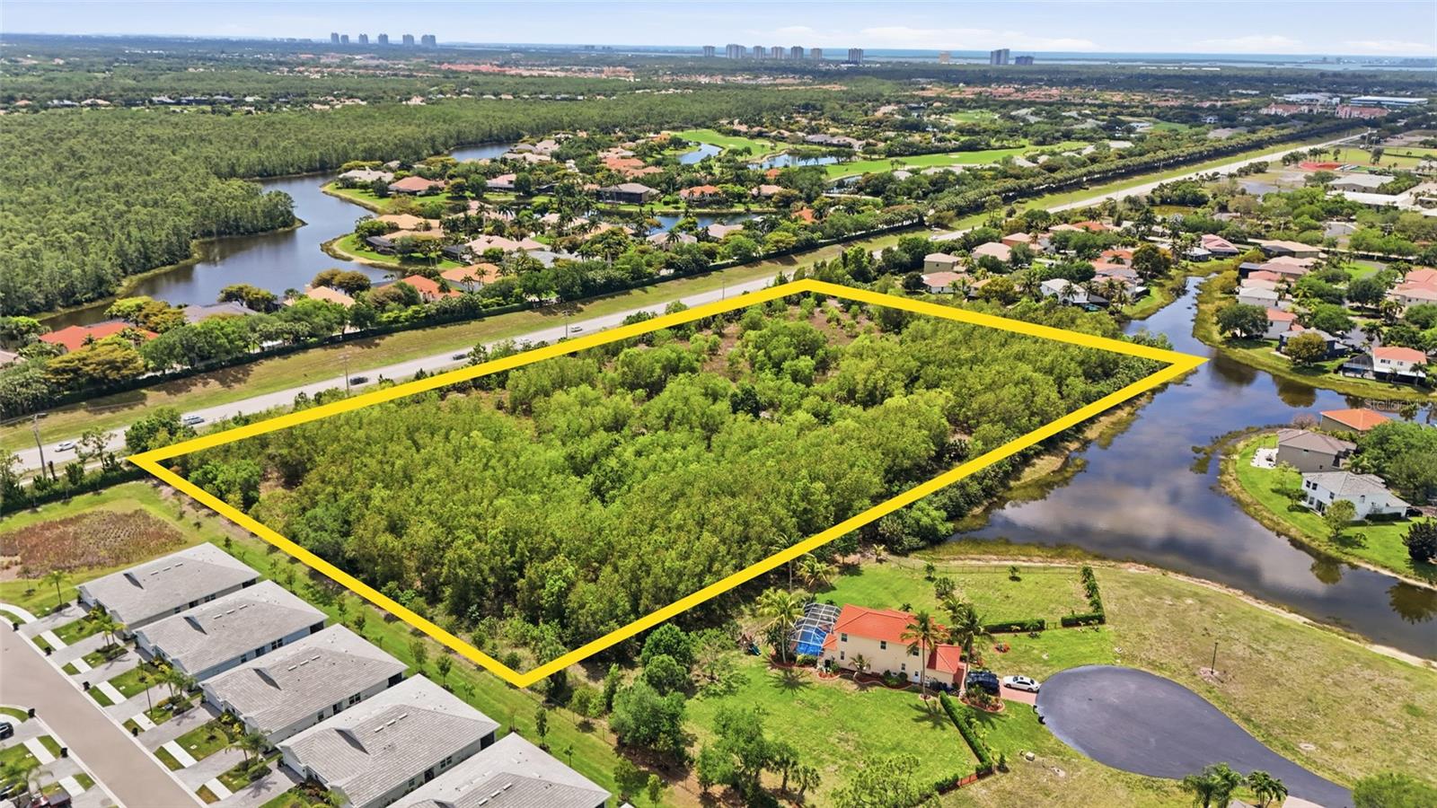 LAKES OF ESTERO - Land