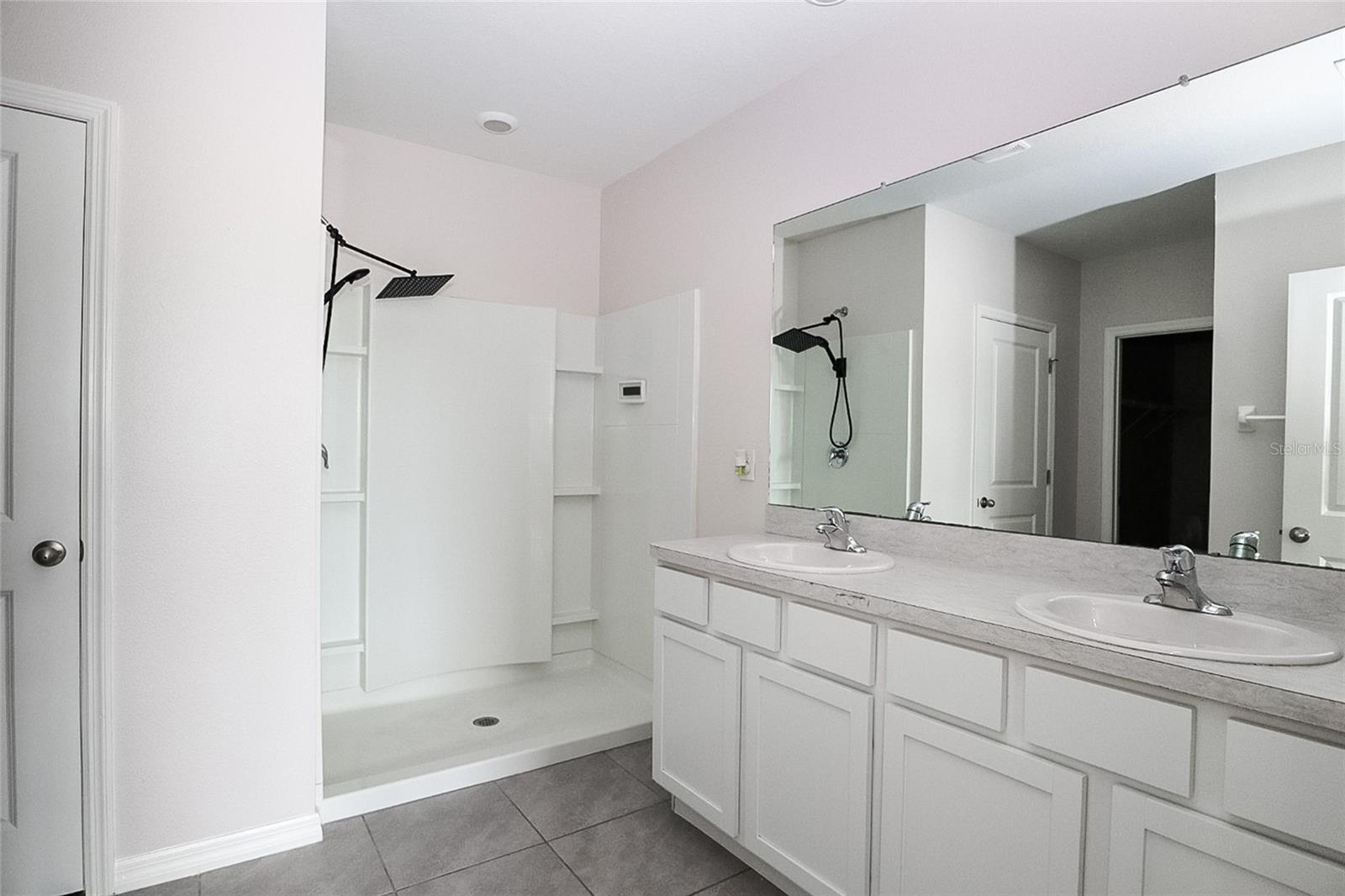 ASHBERRY VILLAGE PH 1 - Residential