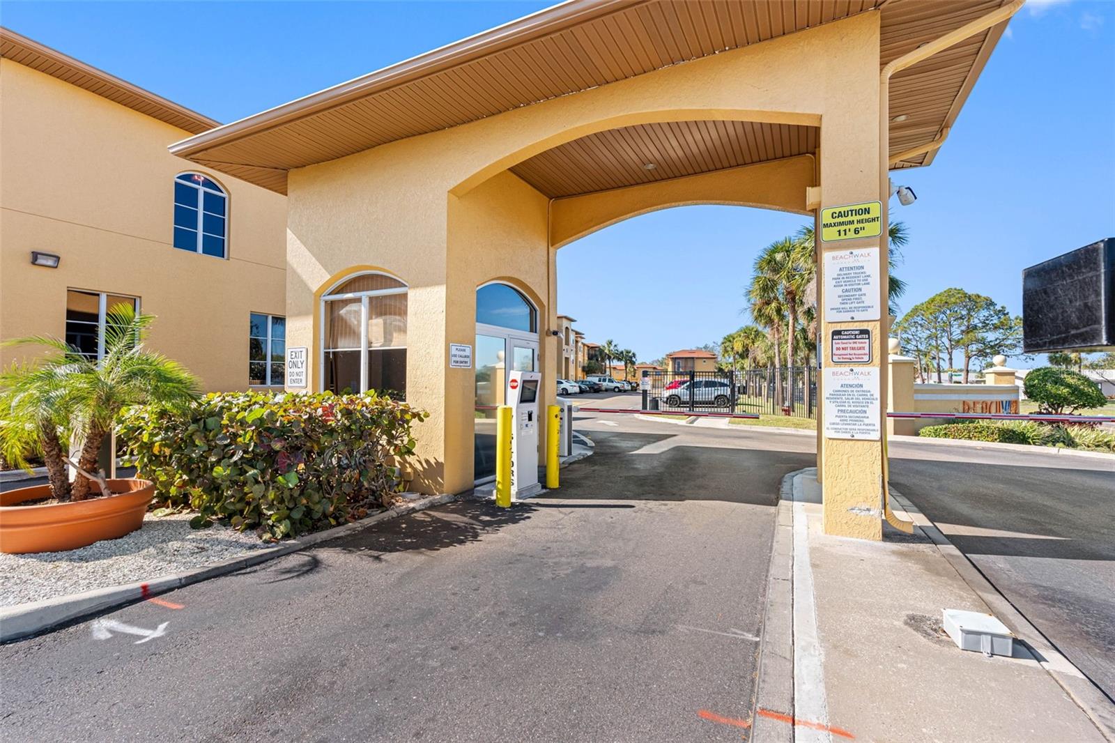 4323 BAYSIDE VILLAGE DRIVE 329