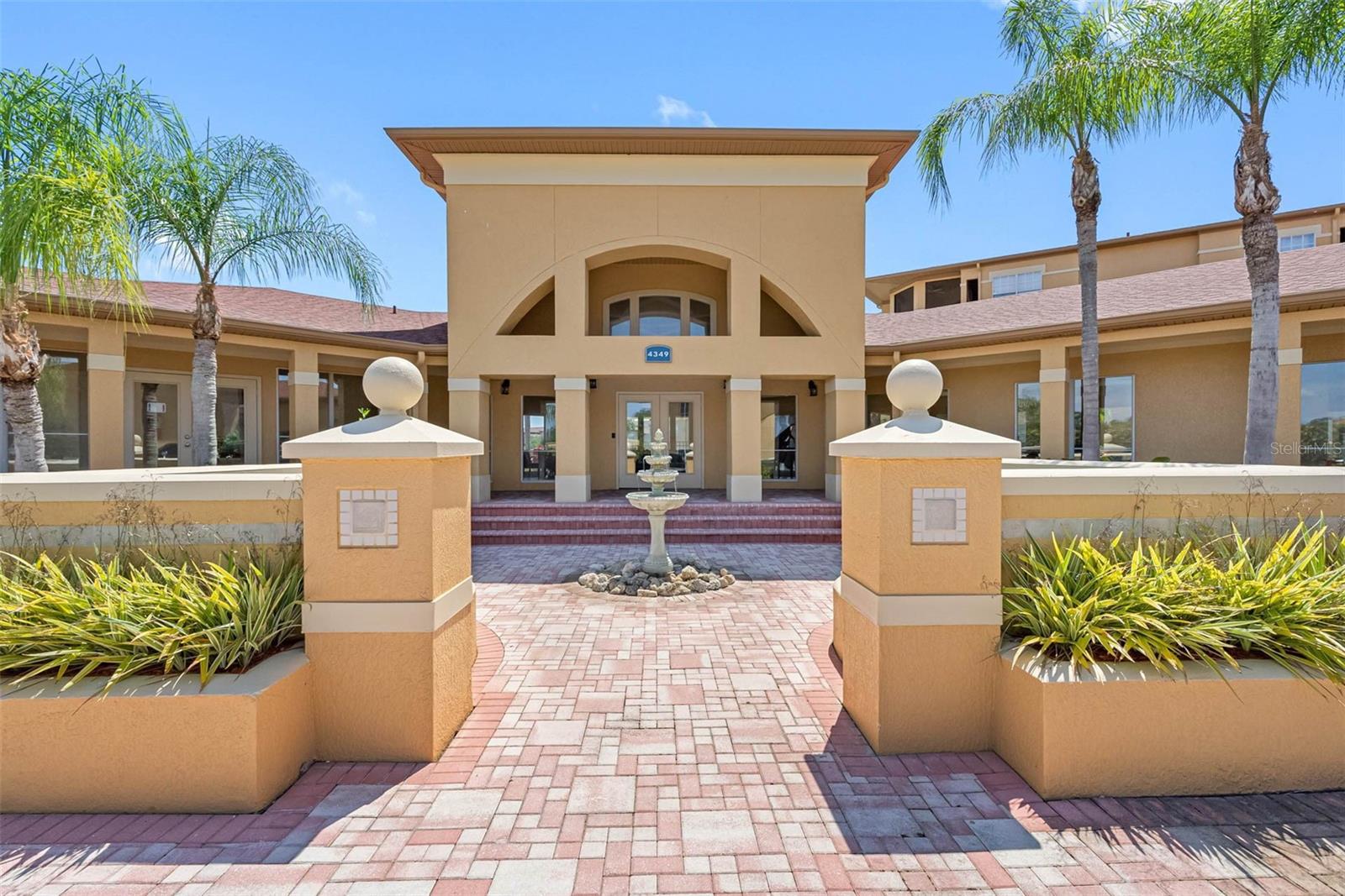 4323 BAYSIDE VILLAGE DRIVE 329