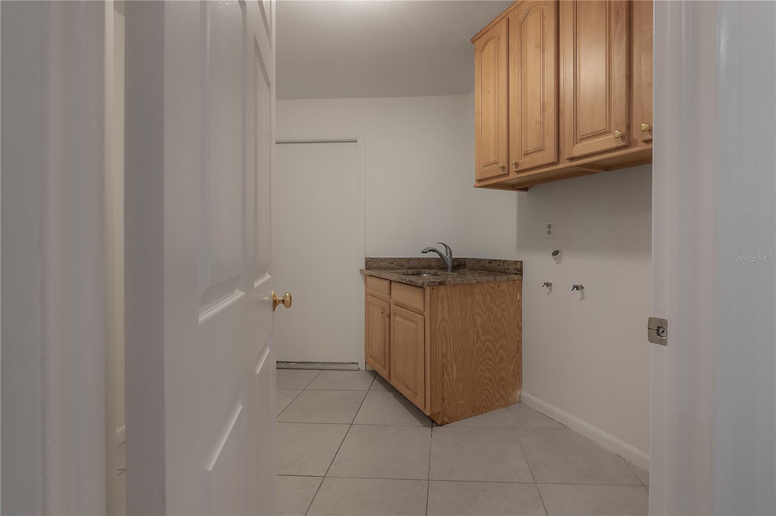 GARDEN GROVE - Residential