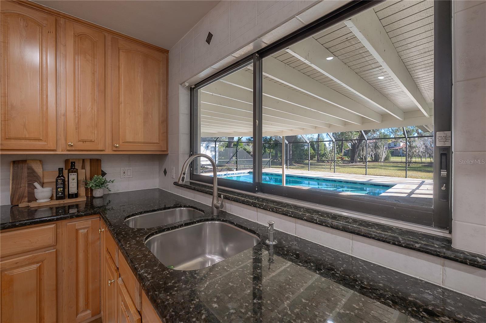 GARDEN GROVE - Residential