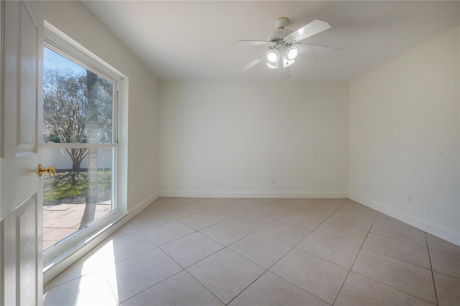 GARDEN GROVE - Residential