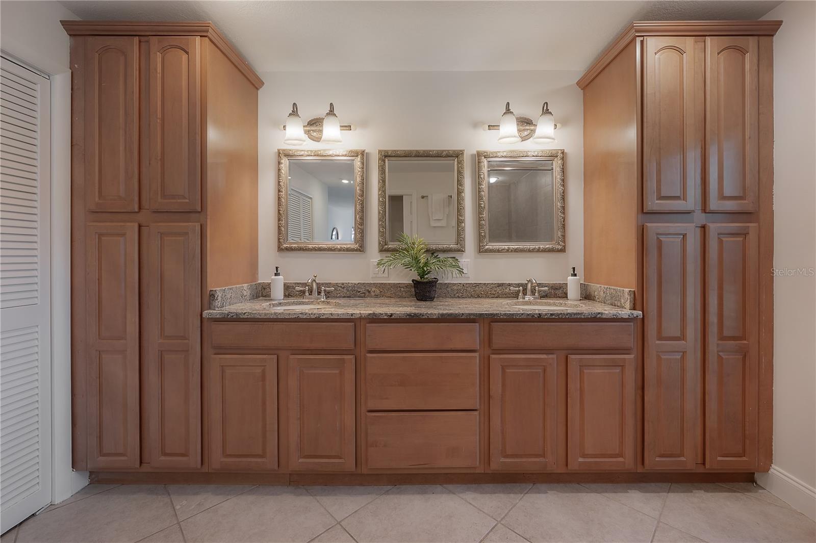 GARDEN GROVE - Residential