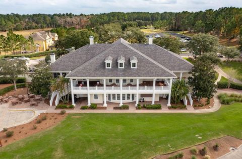 A home in BROOKSVILLE