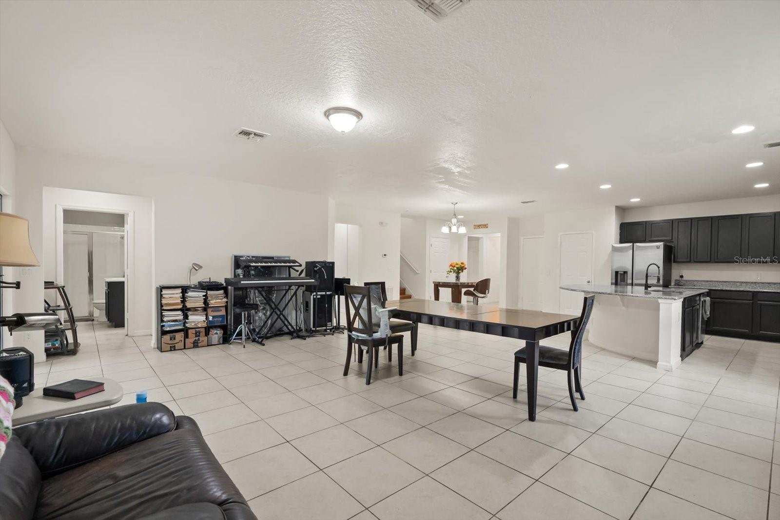 DALES/WEST HAVEN - Residential