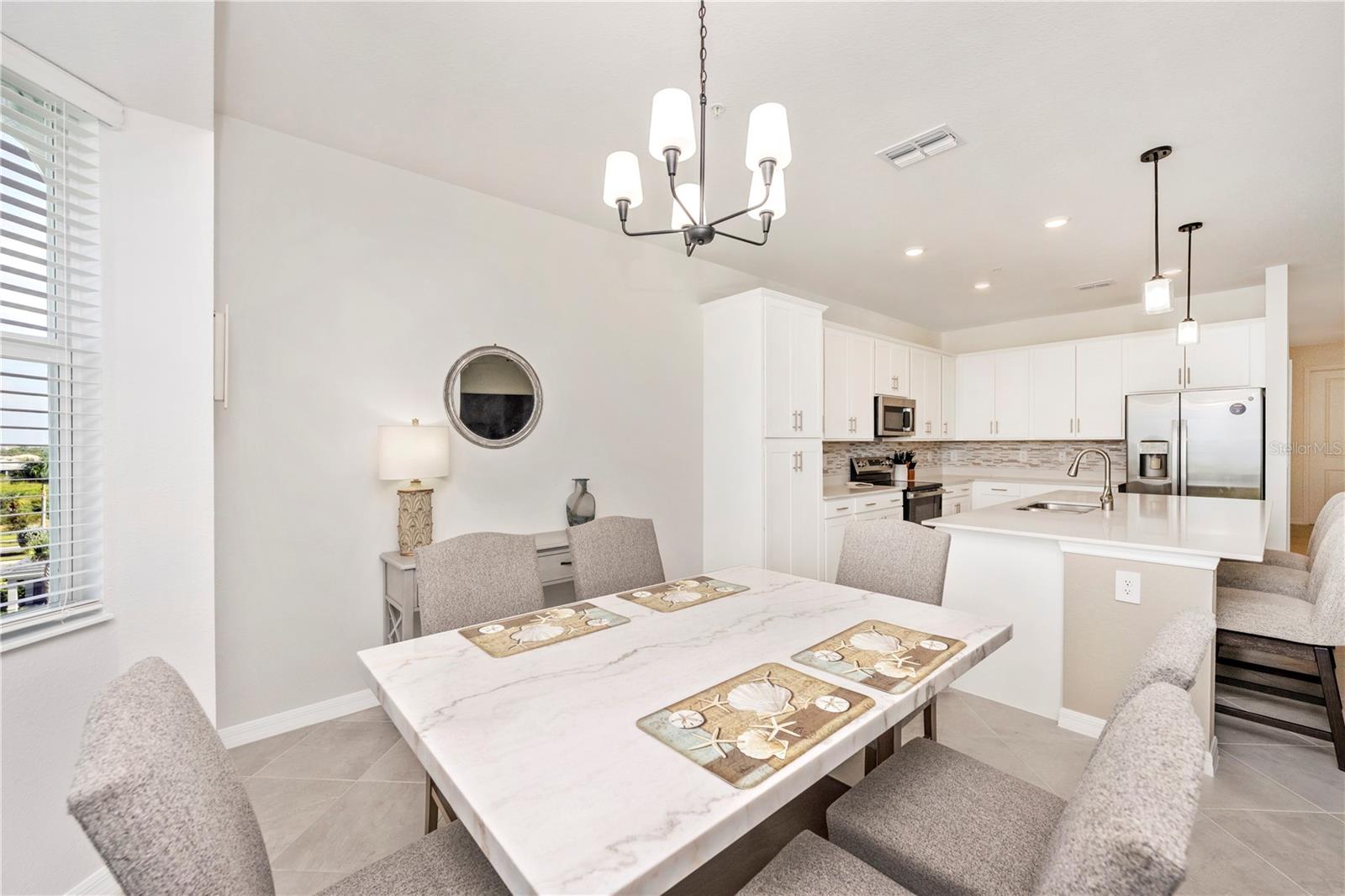 WELLEN PARK GOLF & COUNTRY CLUB - Residential Lease