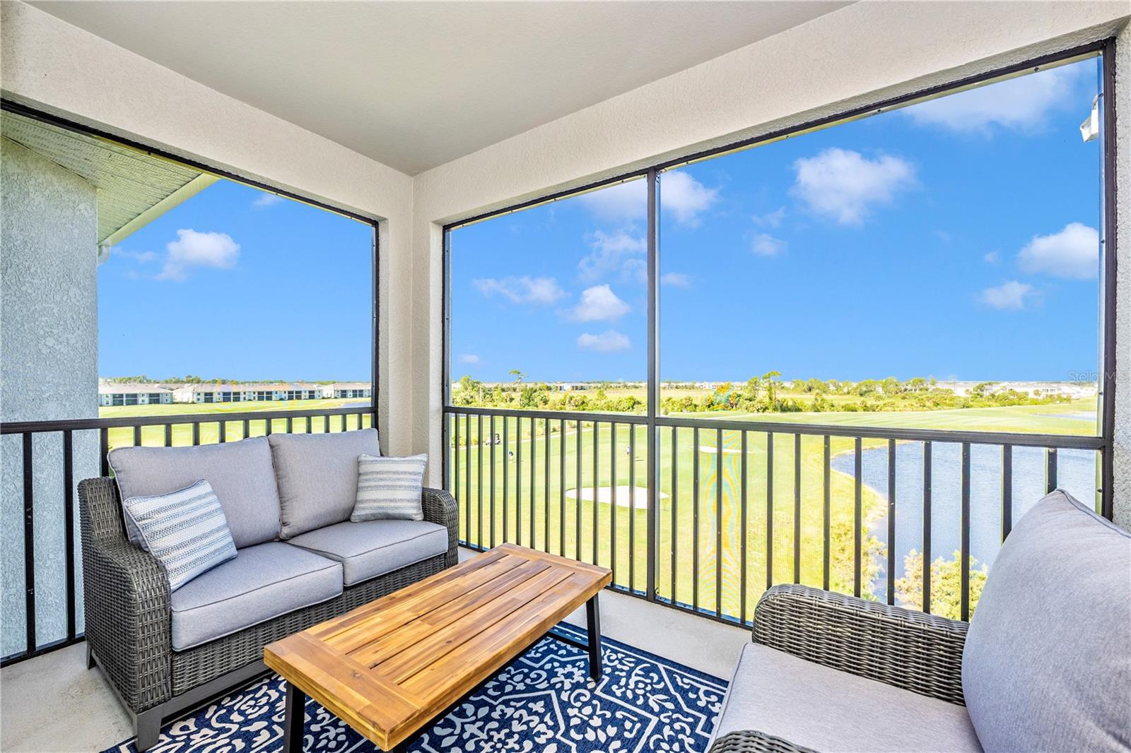 WELLEN PARK GOLF & COUNTRY CLUB - Residential Lease