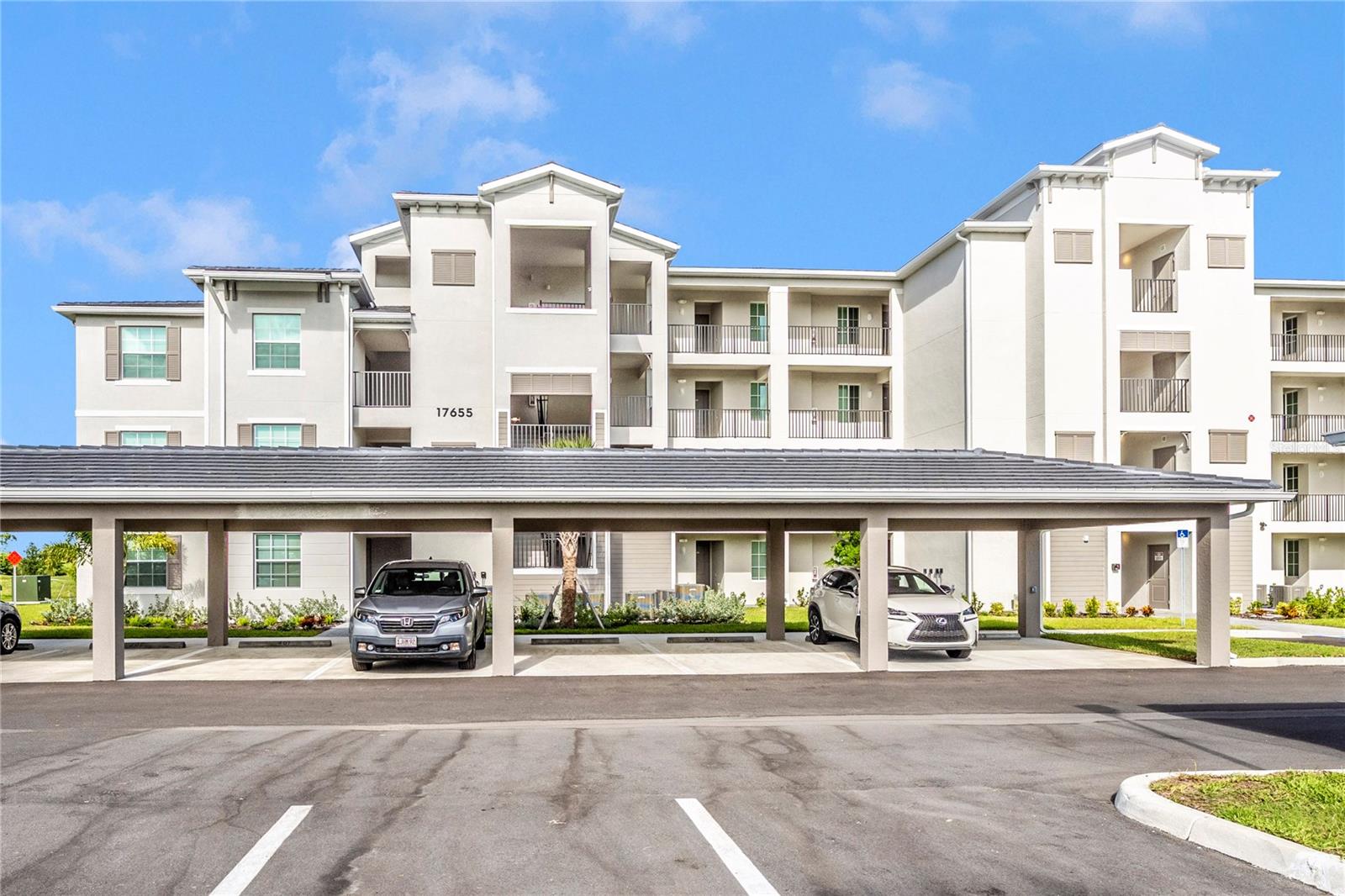 WELLEN PARK GOLF & COUNTRY CLUB - Residential Lease