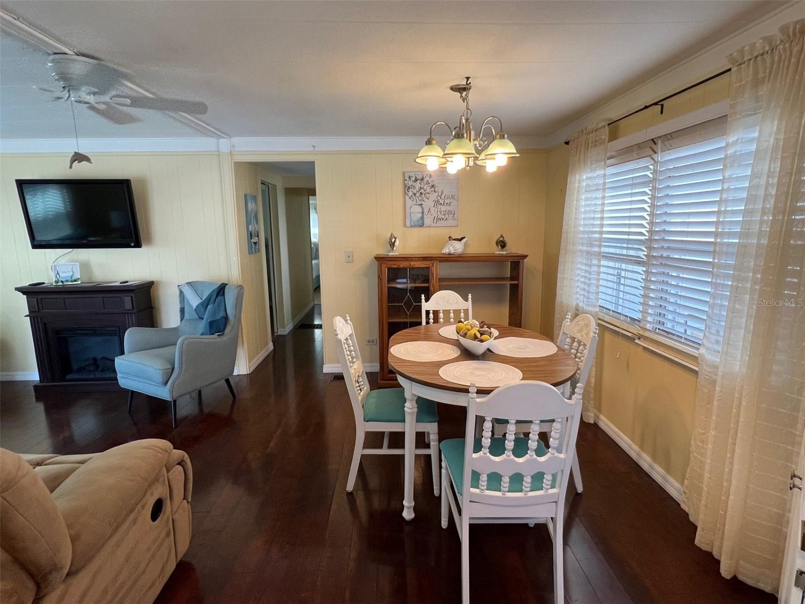 PALM HILL MOBILE HOME PARK UNREC - Residential