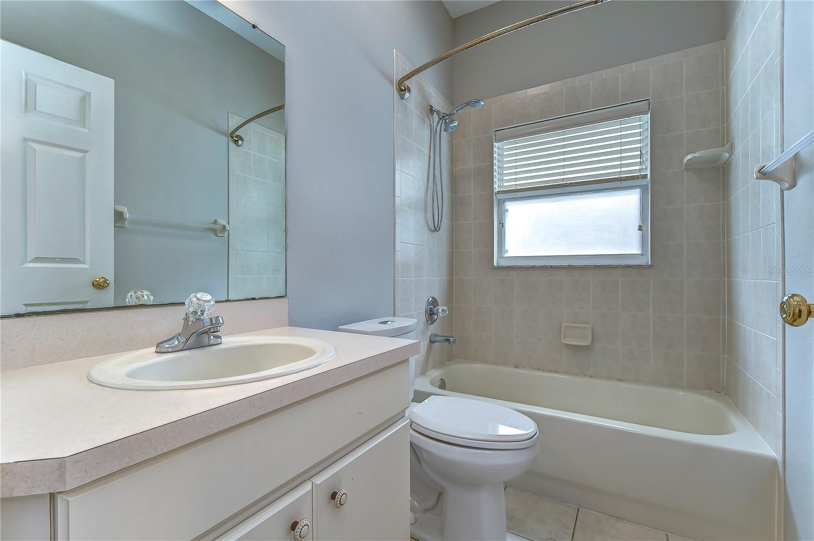 MEADOW POINTE PRCL 15 UNIT 02 REP - Residential Lease