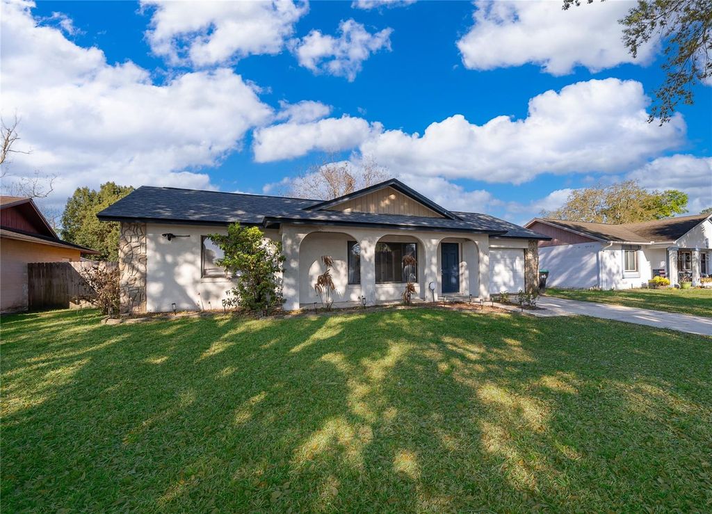 Photo of 3326 Bo Jeremy Drive, Orlando, FL 32822 (MLS # O6390377)