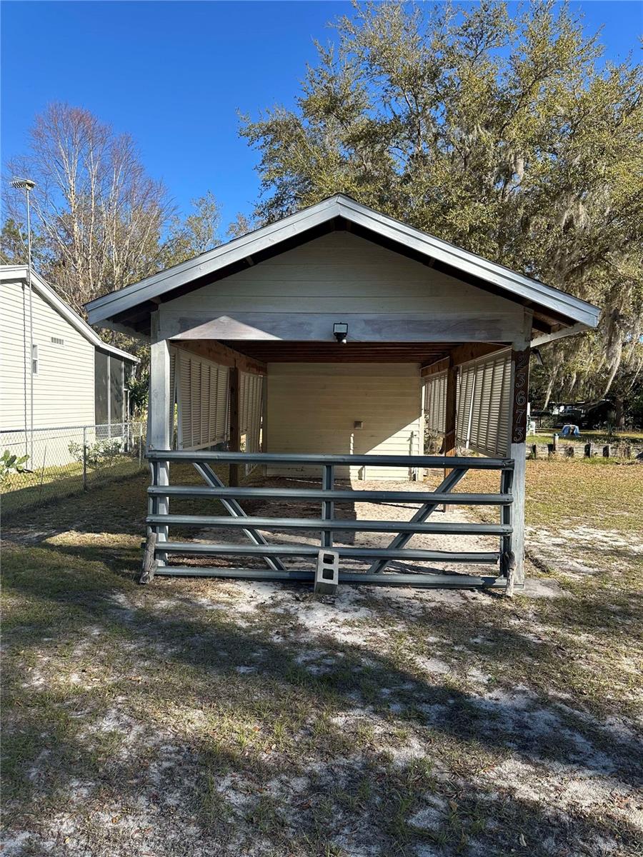 LAKE KERR KEY - Residential