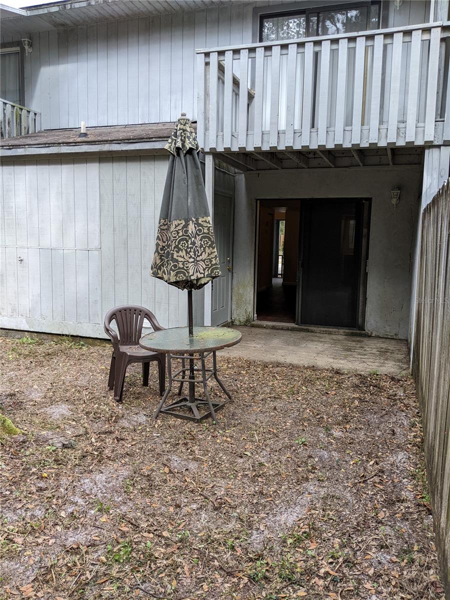 MOSSY OAKS TWNHS - Residential Lease