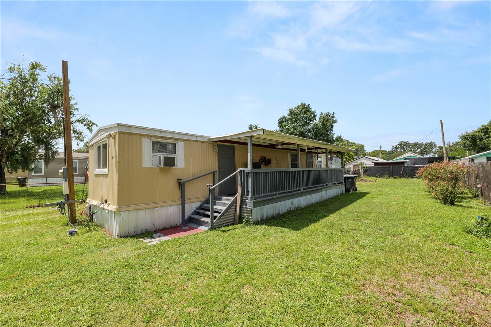 Welcome to 1111 Terry Ave S, a mobile home with land in excellent condition and ready to move in, offering both comfort and opportunity. Situated in a convenient location, this property includes a generous parcel of land—perfect for outdoor living, gardening, or future projects.
The neighborhood is established yet growing, giving residents the benefit of a peaceful setting with easy access to shops, schools, and major roadways.
This property is a great option for anyone seeking a home with land in Florida—whether for personal use, investment, or future plans.