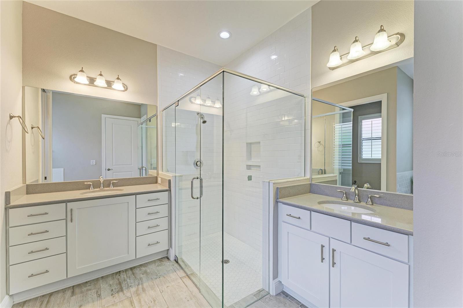 SARASOTA NATIONAL - Residential