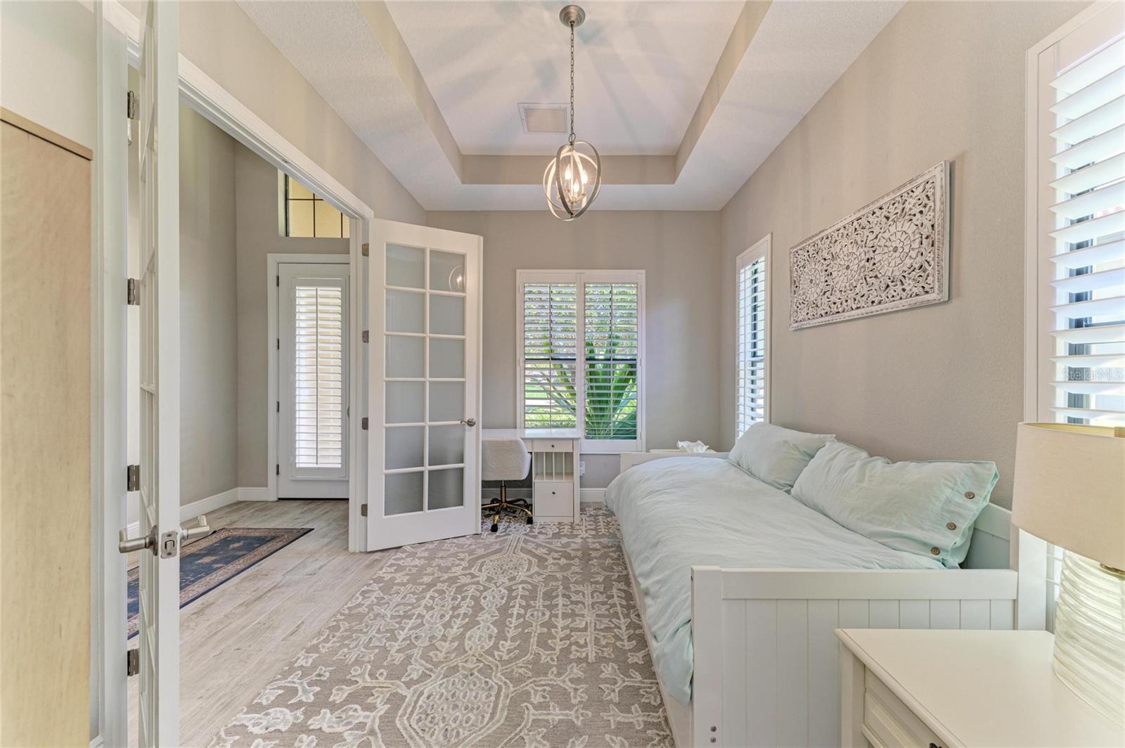 SARASOTA NATIONAL - Residential