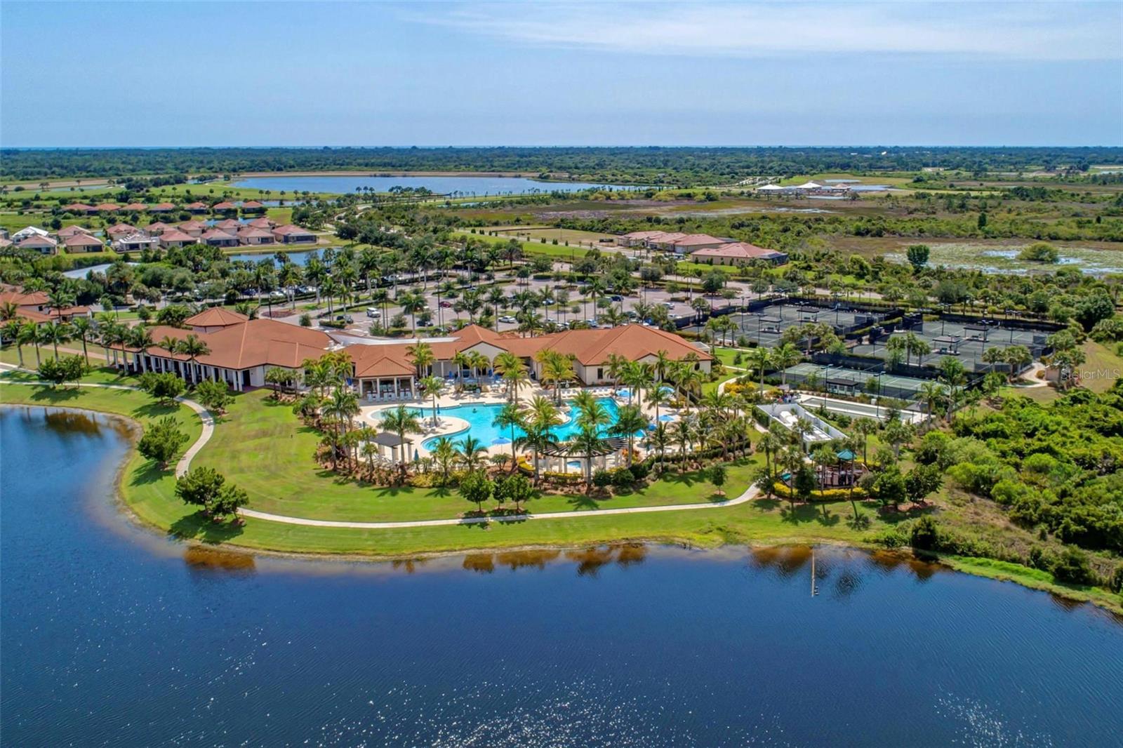 SARASOTA NATIONAL - Residential