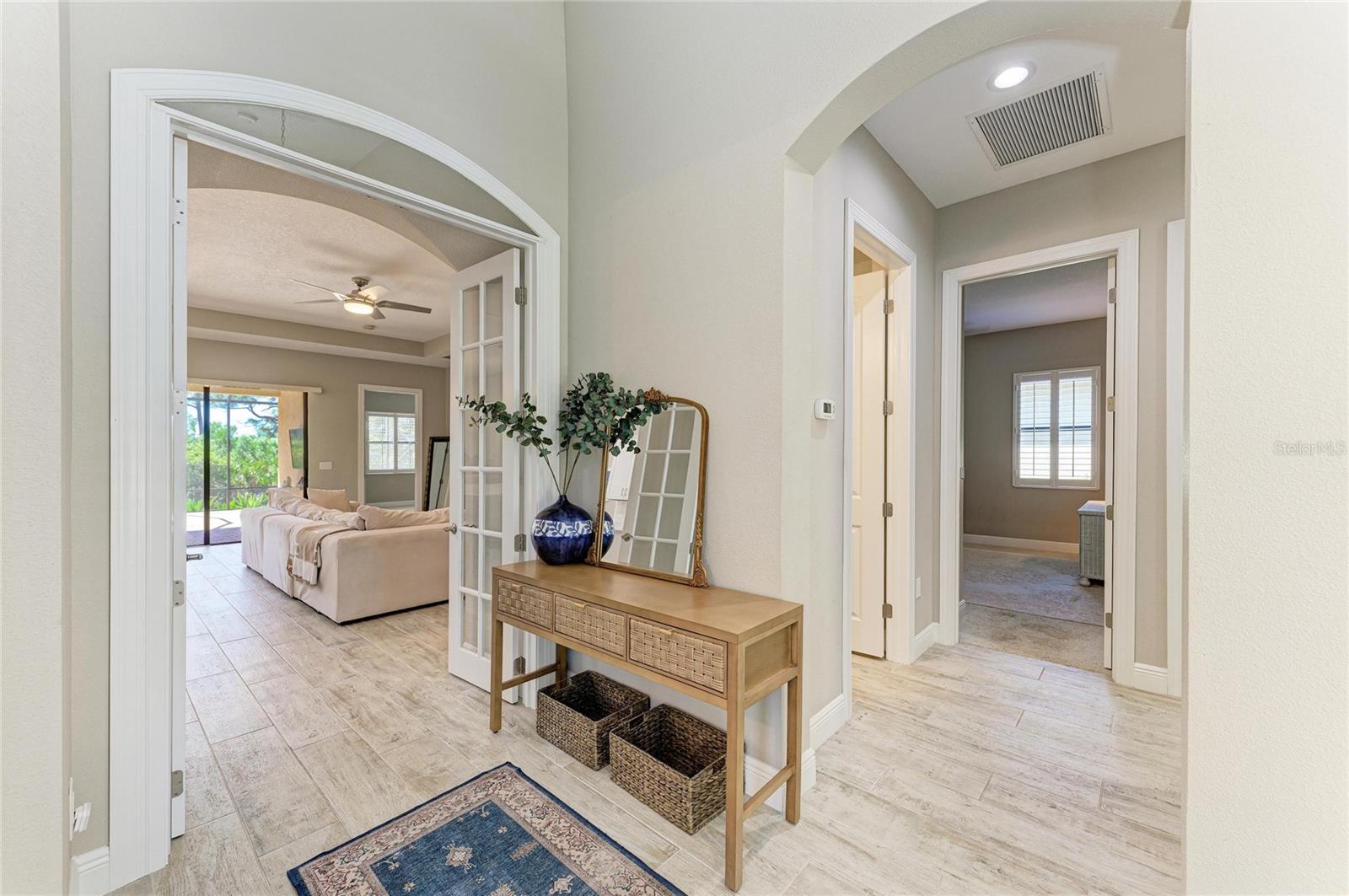 SARASOTA NATIONAL - Residential