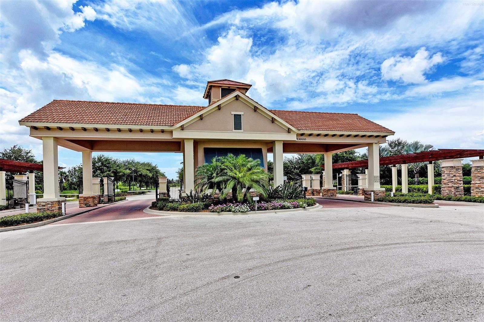 SARASOTA NATIONAL - Residential