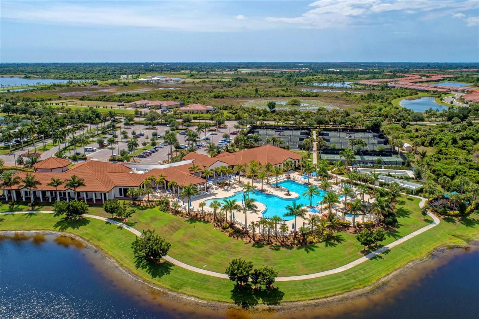 SARASOTA NATIONAL - Residential