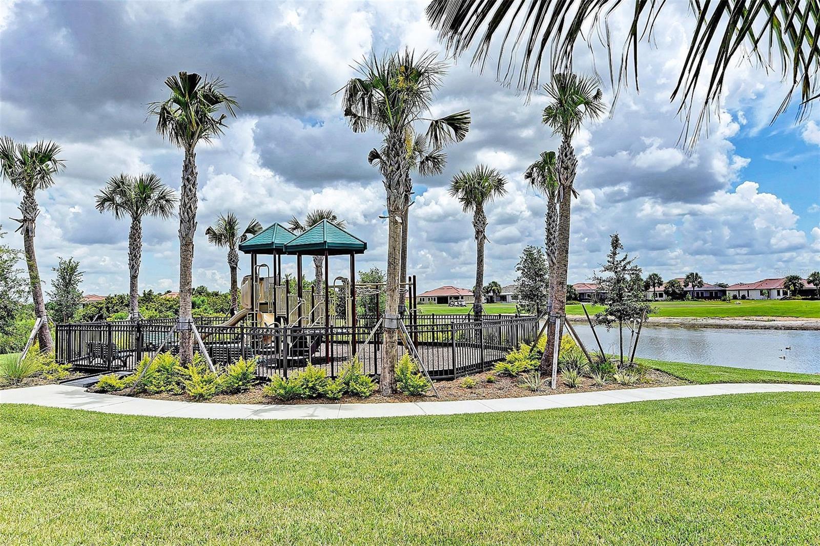 SARASOTA NATIONAL - Residential