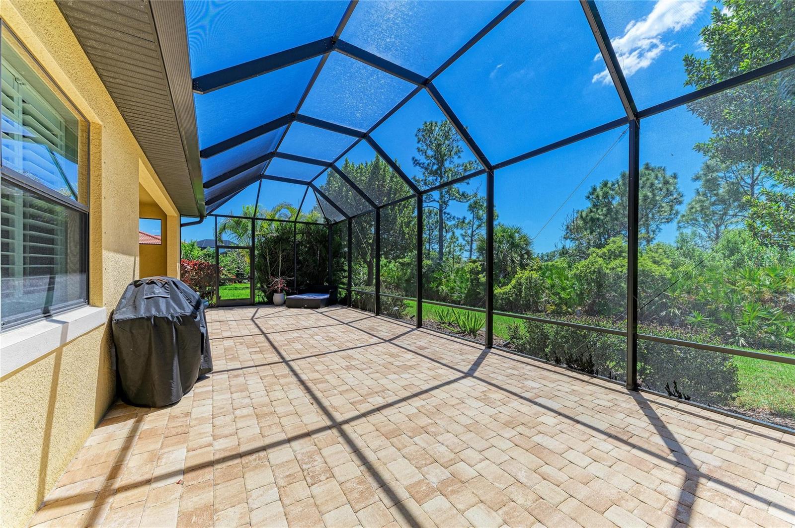 SARASOTA NATIONAL - Residential