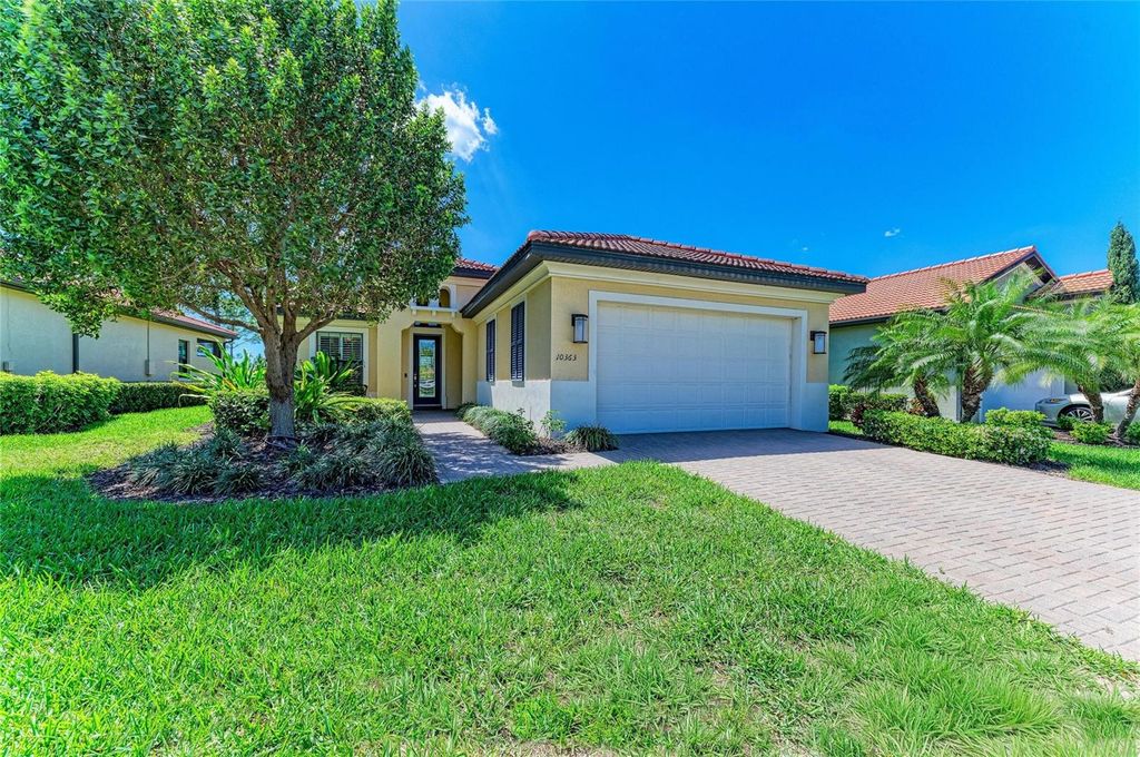 Photo of 10363 Medjool Drive, Venice, FL 34293 (MLS # N6143527)